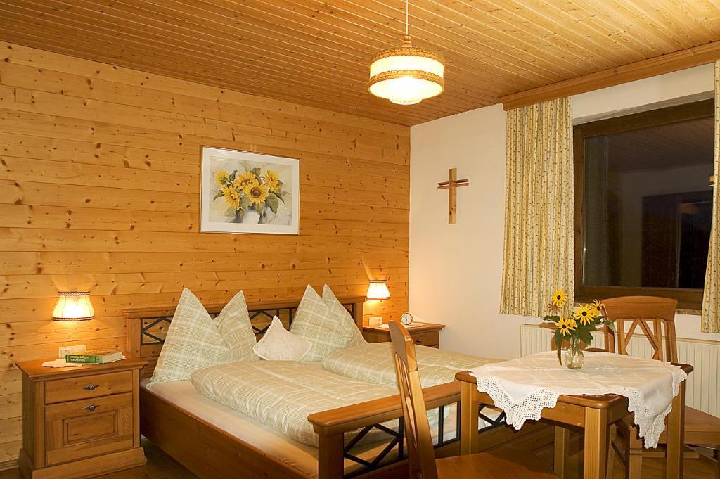 Kinder-Bauernhof Ederbauer Flachau Habitación foto
